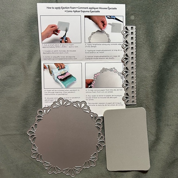 Sizzix 2 pcs Thinlits DOILY & DOILY BORDER with clear storage envelope - Picture 4 of 5